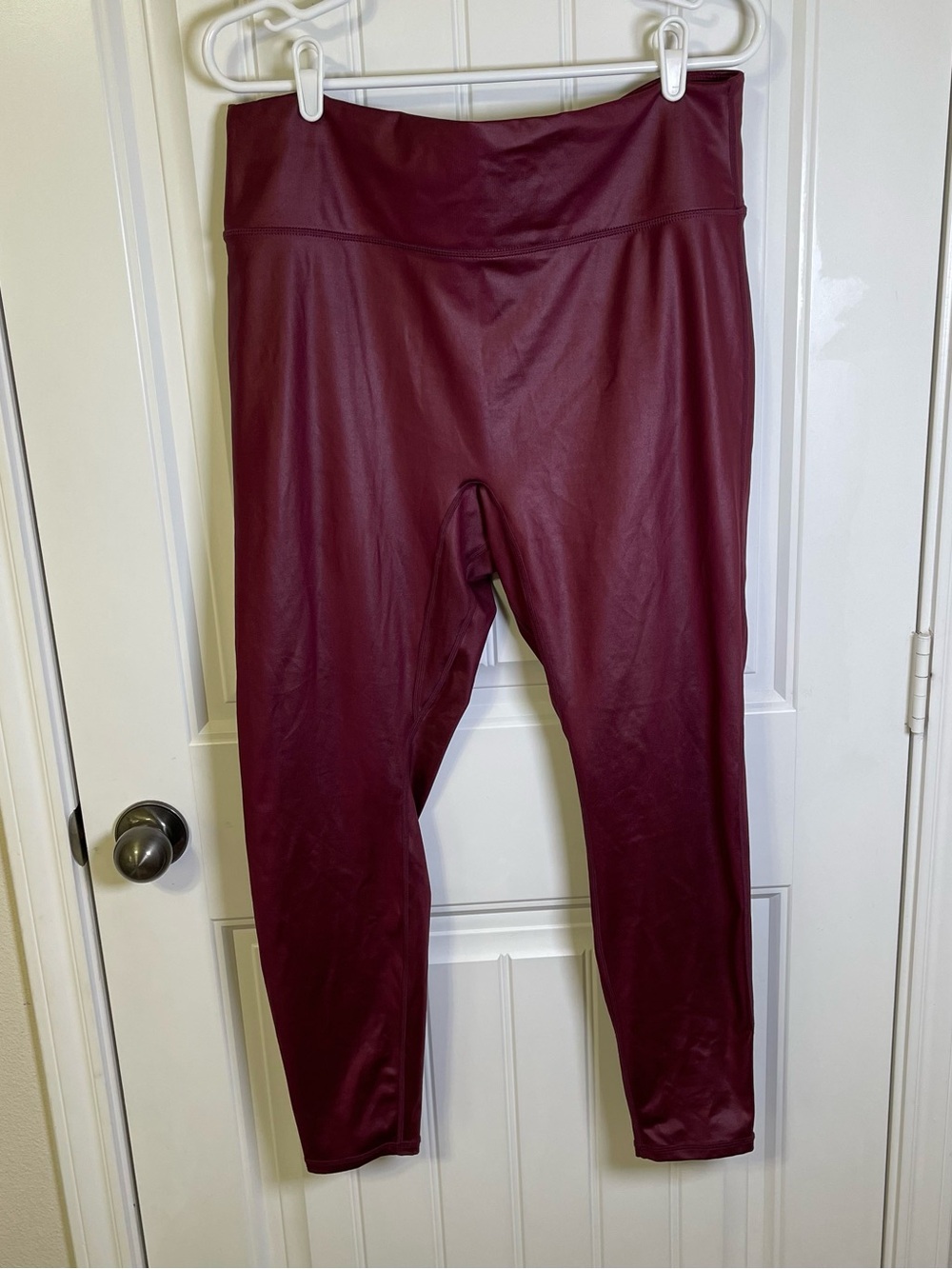 Fabletics Motion365+ 2X Merlot Burgundy Shine High-Waisted Faux Leather Legging